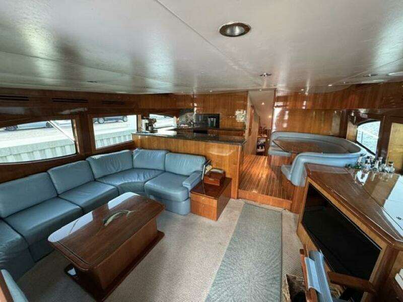 2006 Hatteras Yachts 68 Convertible Big Game