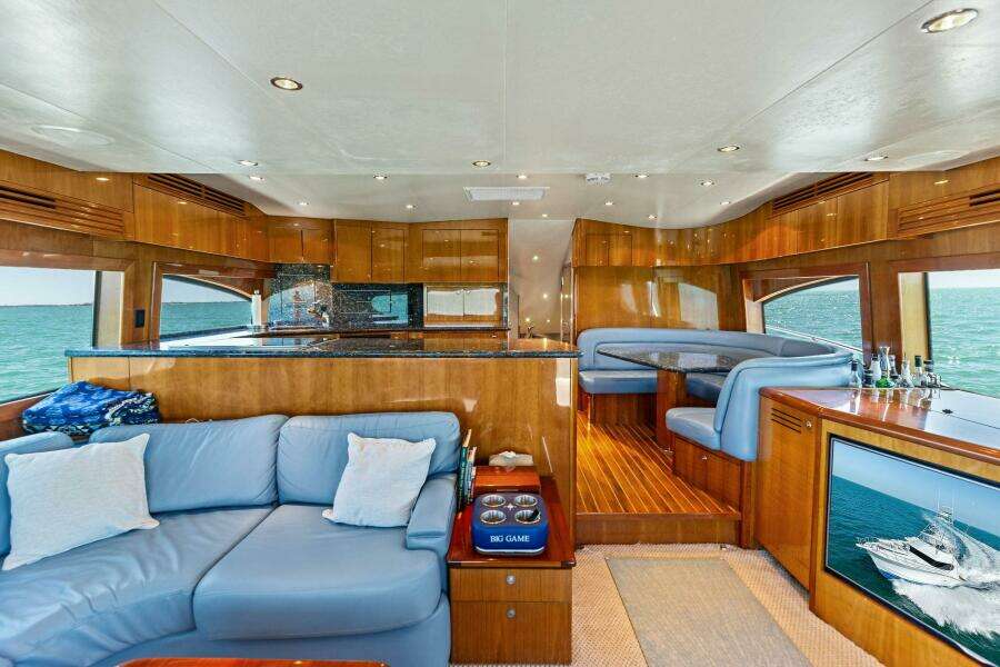 2006 Hatteras 68 CNV Big Game