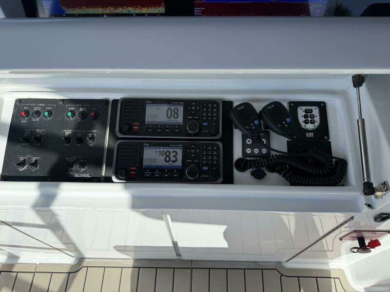 2006 Hatteras Yachts 68 Convertible Big Game