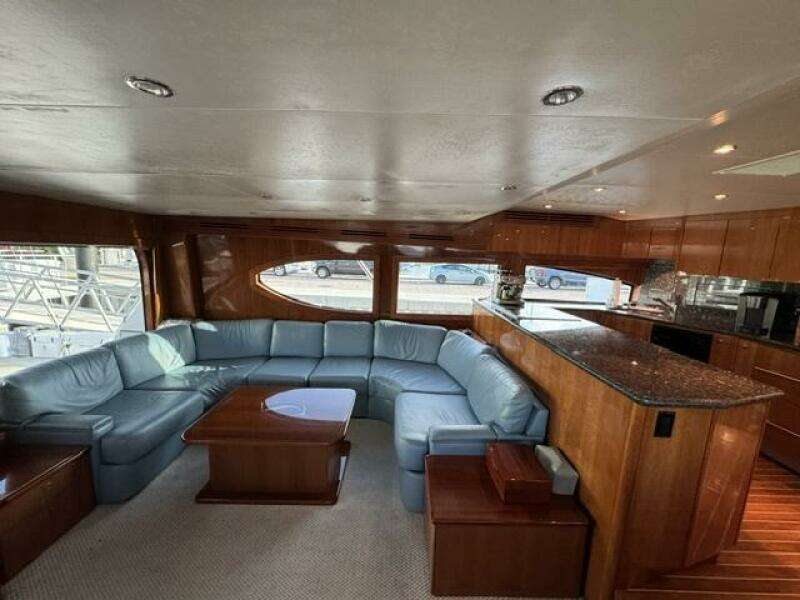 2006 Hatteras Yachts 68 Convertible Big Game