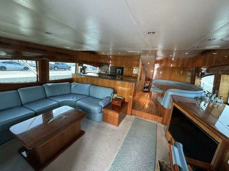 2006 Hatteras Yachts 68 Convertible Big Game