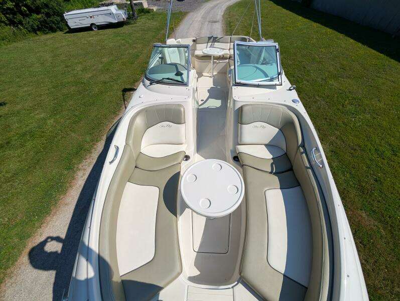 24ft Sea Ray Yacht For Sale