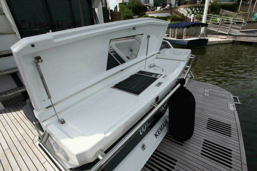 What Me Worry 40ft Galeon Yacht For Sale
