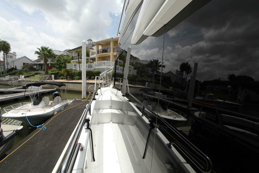 2025 Galeon