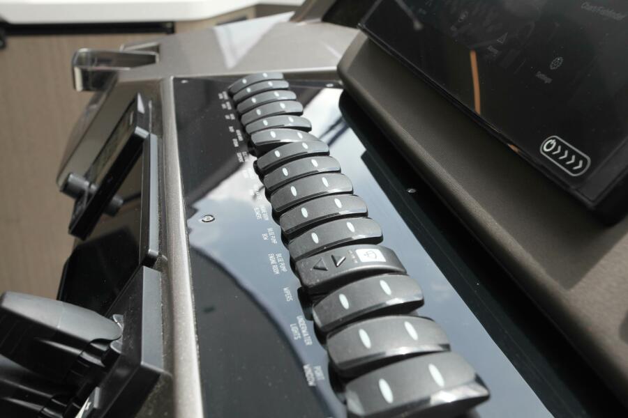 2025 Galeon
