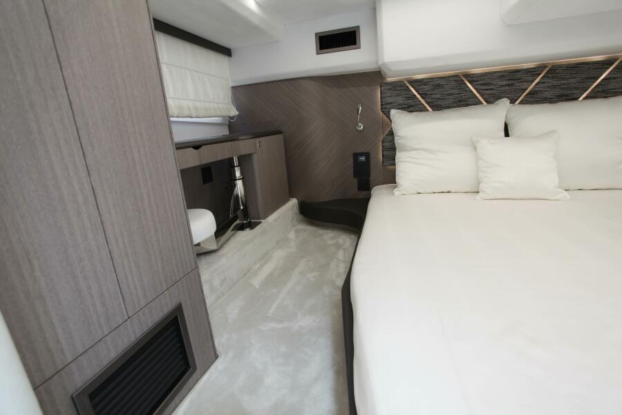 2025 Galeon