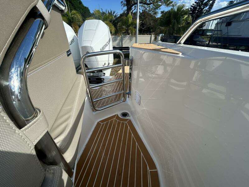 In Stock 2024 Nimbus T9 142 30ft Nimbus Yacht For Sale