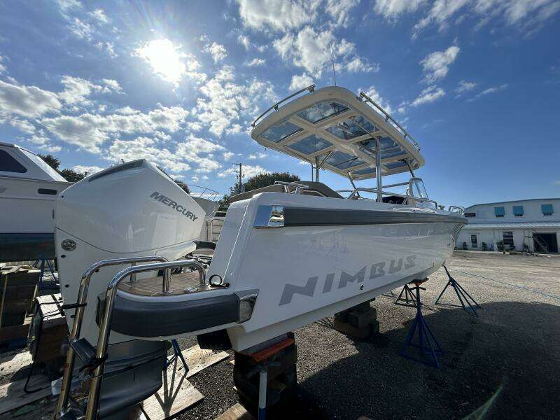 In Stock 2024 Nimbus T9 142 30ft Nimbus Yacht For Sale