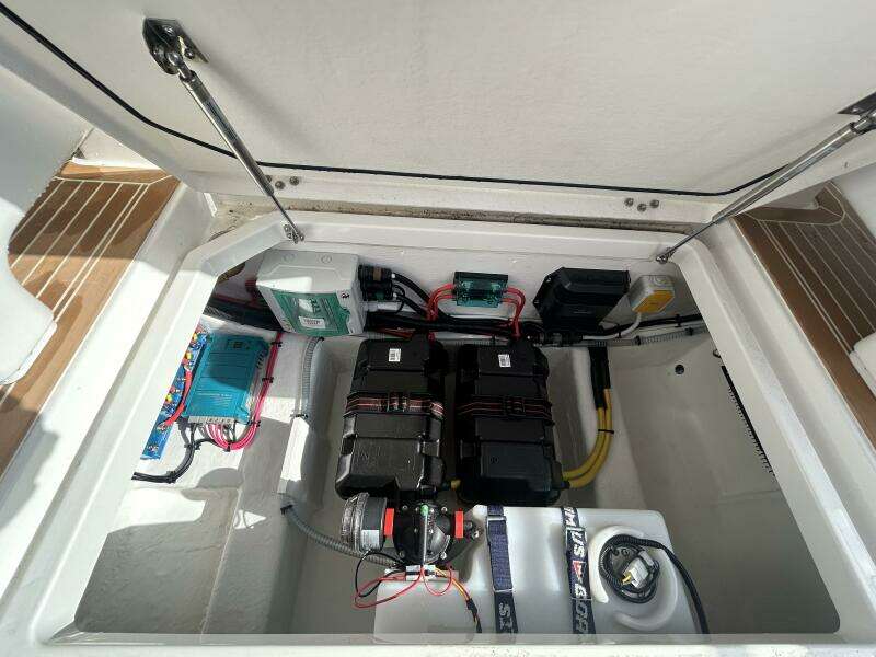 In Stock 2024 Nimbus T9 142 30ft Nimbus Yacht For Sale