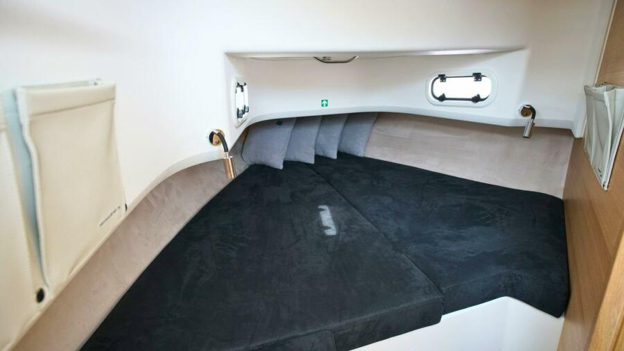 30' 2024 Nimbus Tender 9