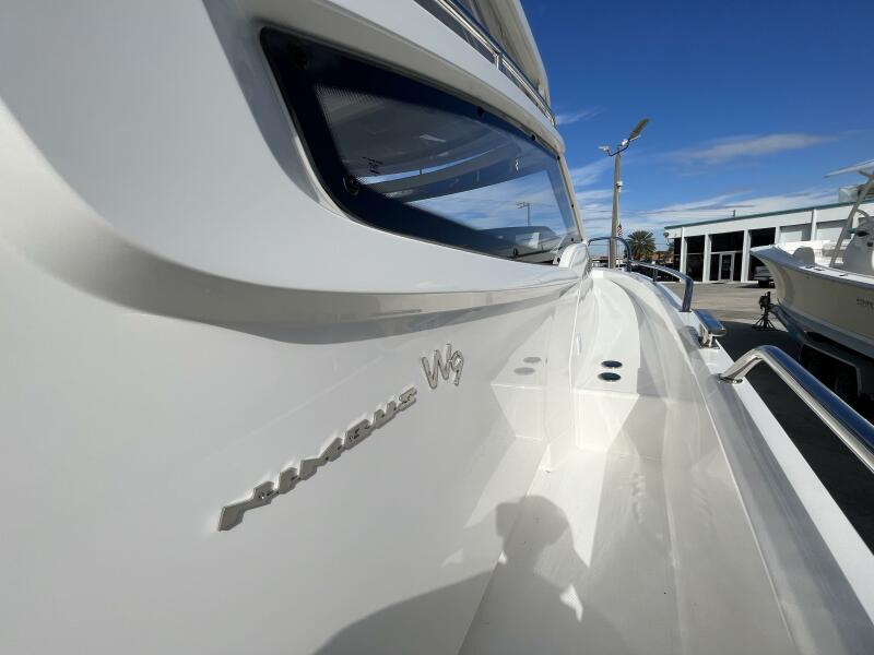 30' 2024 Nimbus Weekender 9