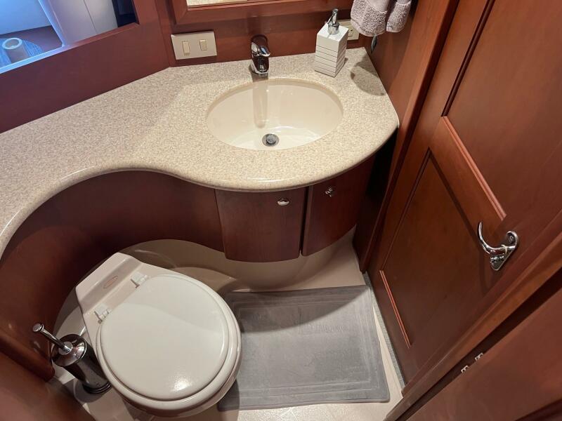 2006 Silverton 35 MY