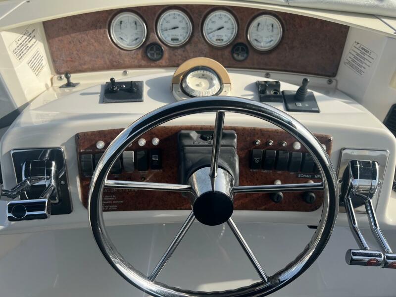 2006 Silverton 35 MY