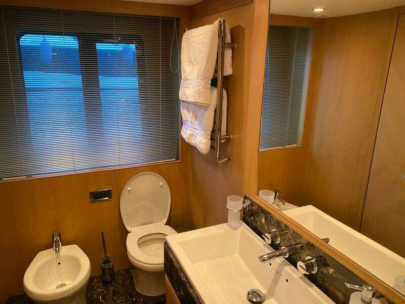 VIXEN 85ft Princess Yachts Yacht For Sale