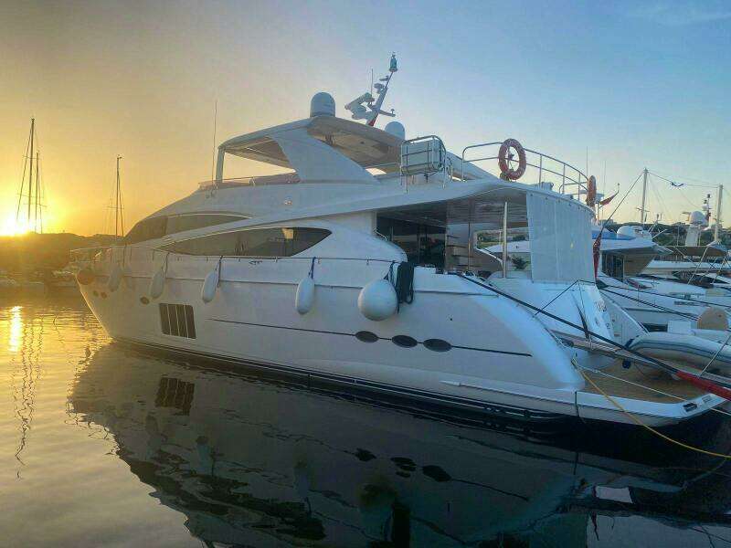 VIXEN 85ft Princess Yachts Yacht For Sale