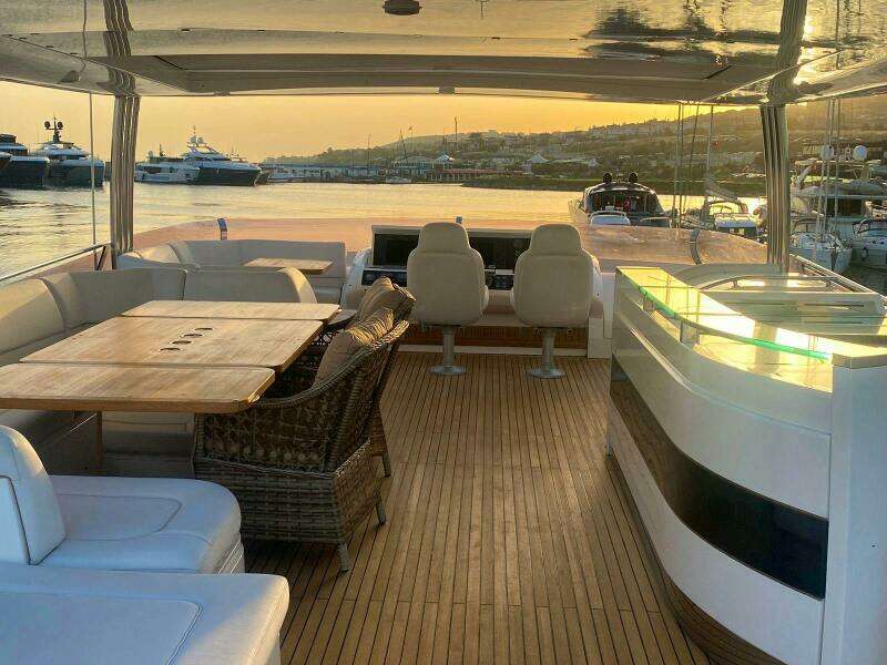 VIXEN 85ft Princess Yachts Yacht For Sale