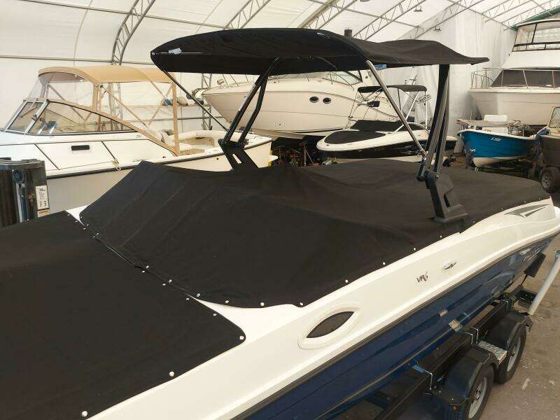 22ft Bayliner Yacht For Sale