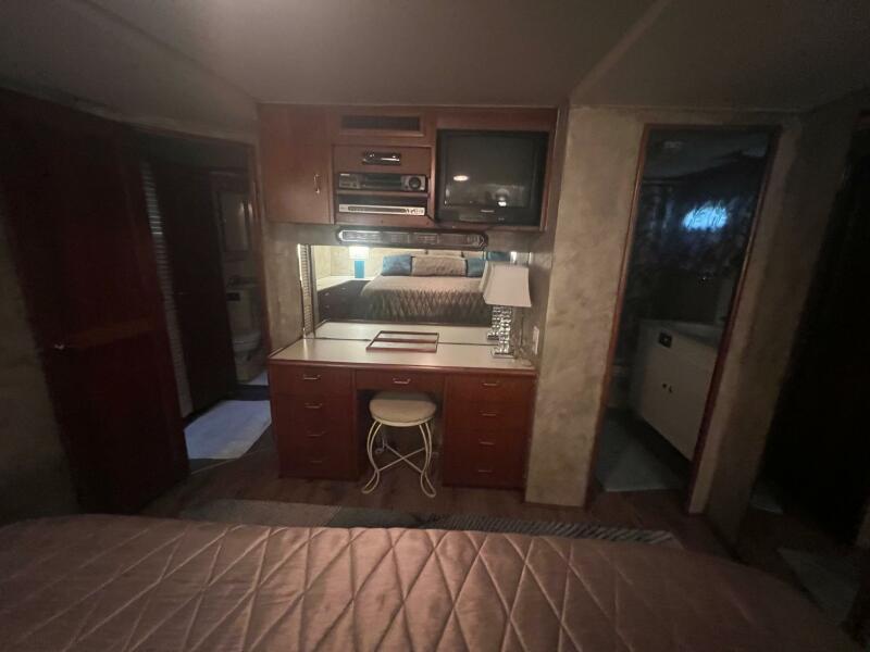 1989 Ocean Yachts MY
