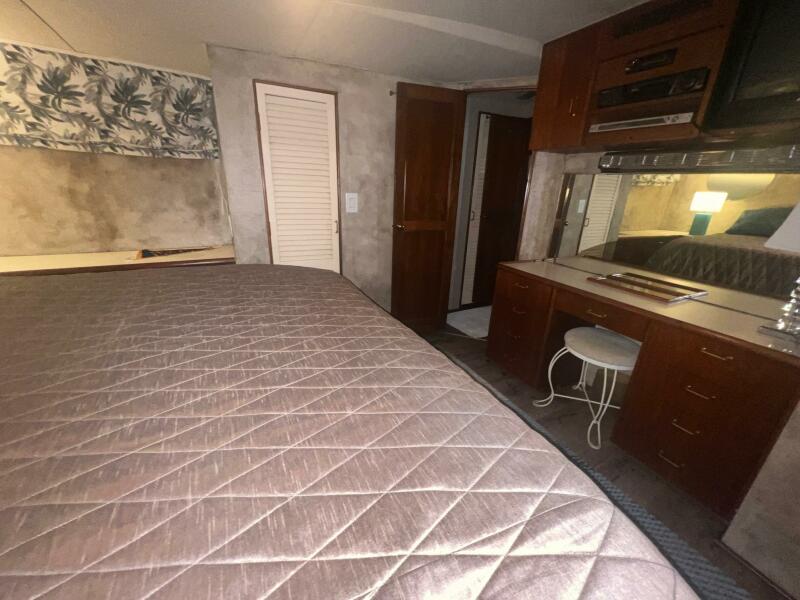 1989 Ocean Yachts MY