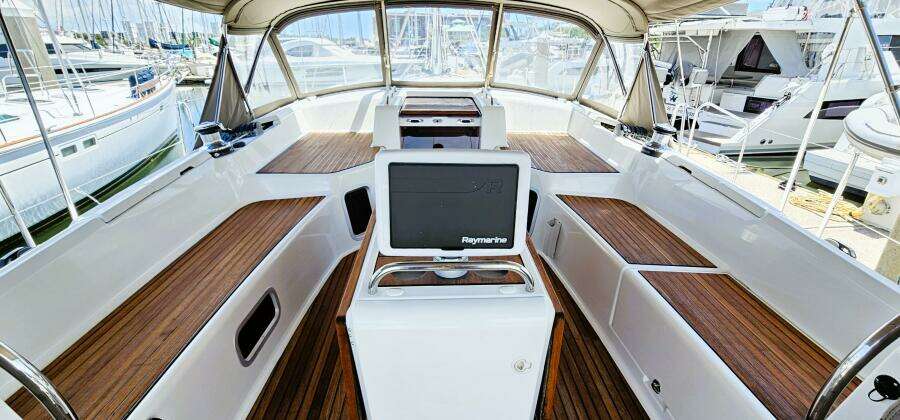 51ft Jeanneau Yacht For Sale