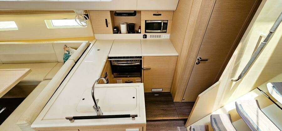 51ft Jeanneau Yacht For Sale