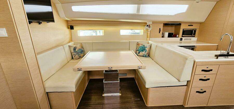 51ft Jeanneau Yacht For Sale