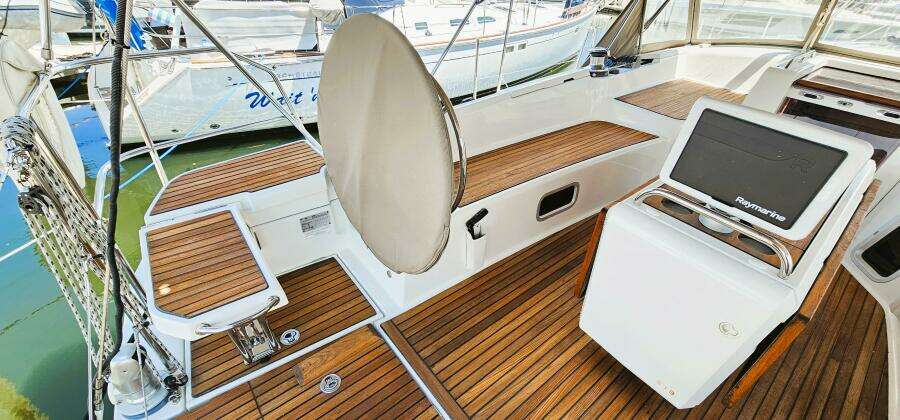 51ft Jeanneau Yacht For Sale