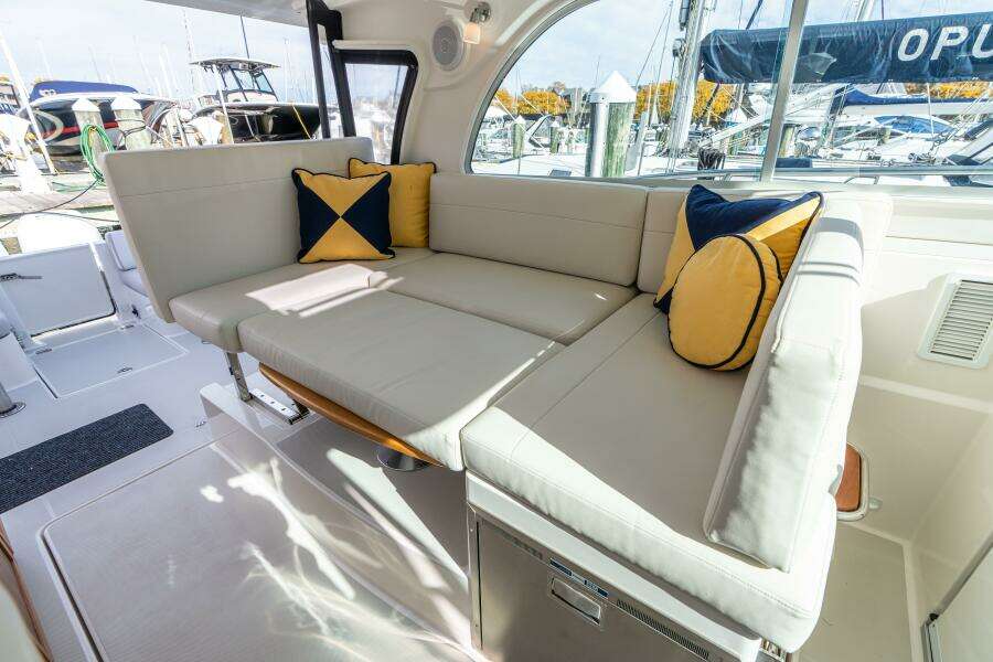 Black Sheep 35ft Back Cove Yacht For Sale