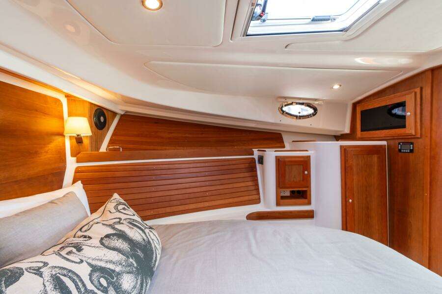 Black Sheep 35ft Back Cove Yacht For Sale