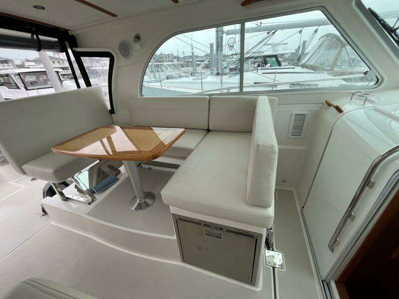 Black Sheep 35ft Back Cove Yacht For Sale