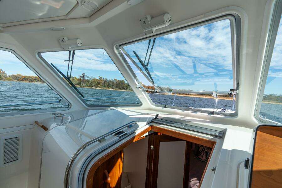 Black Sheep 35ft Back Cove Yacht For Sale