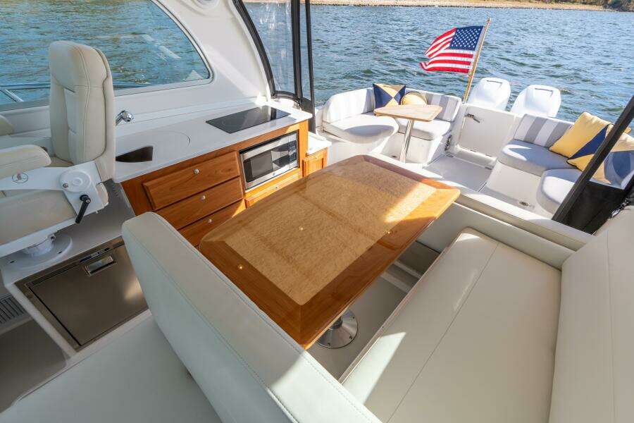 Black Sheep 35ft Back Cove Yacht For Sale