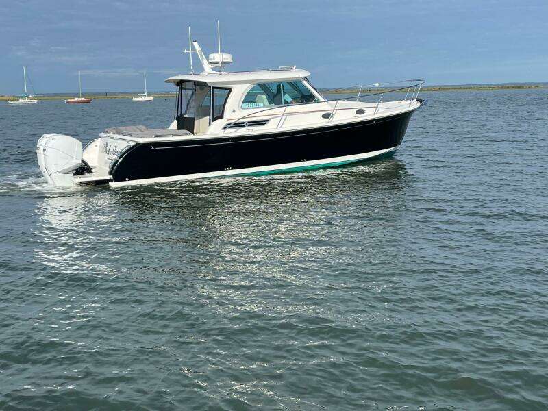 Black Sheep 35ft Back Cove Yacht For Sale