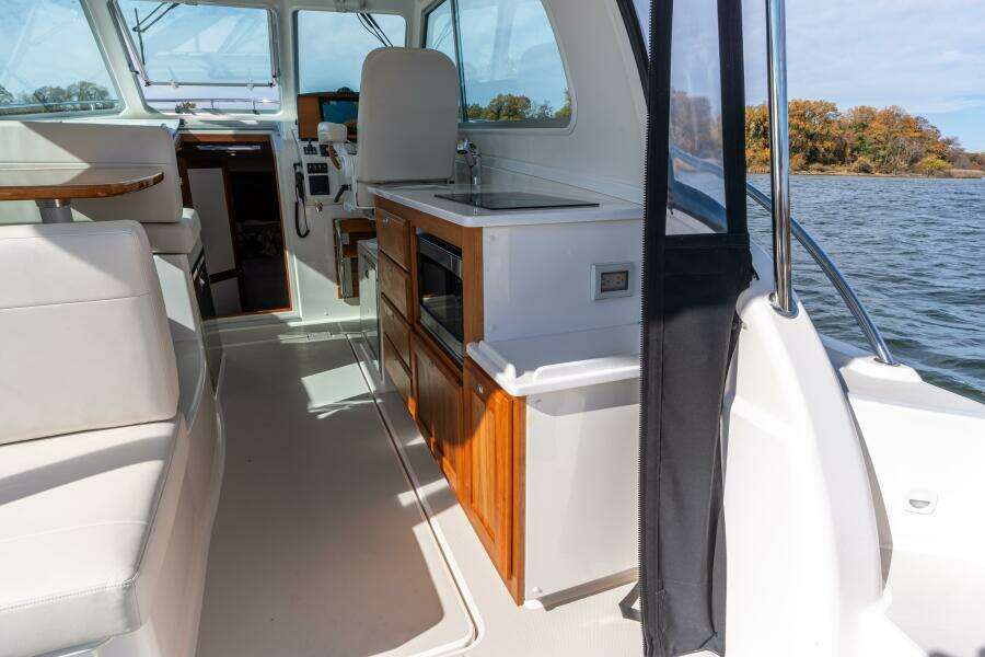 Black Sheep 35ft Back Cove Yacht For Sale