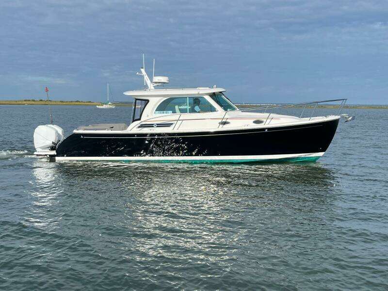Black Sheep 35ft Back Cove Yacht For Sale