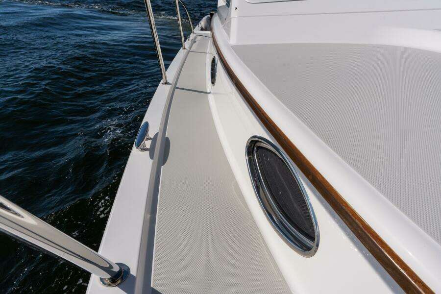 Black Sheep 35ft Back Cove Yacht For Sale