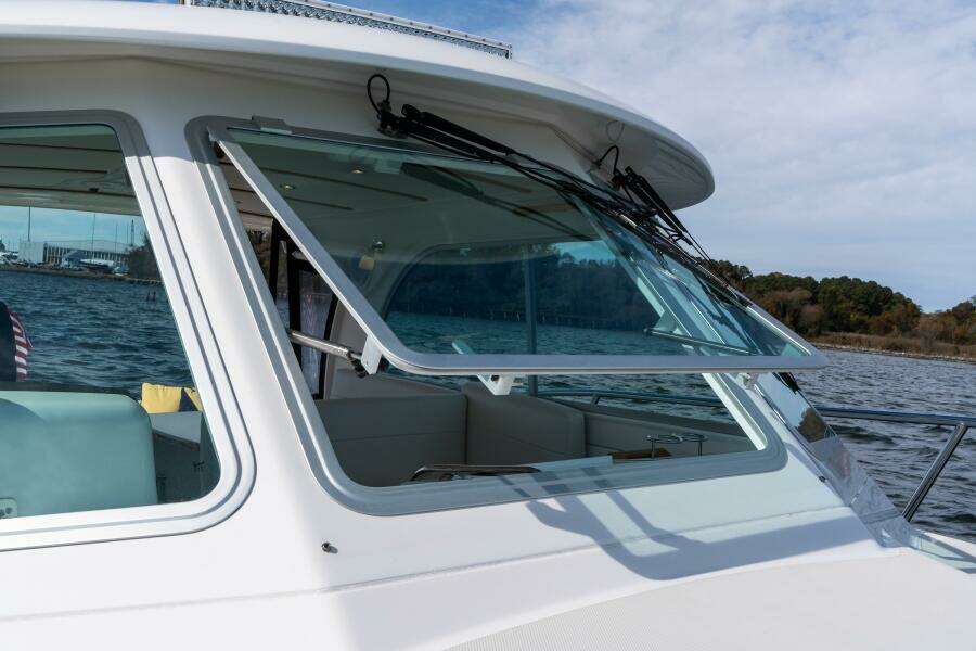 Black Sheep 35ft Back Cove Yacht For Sale