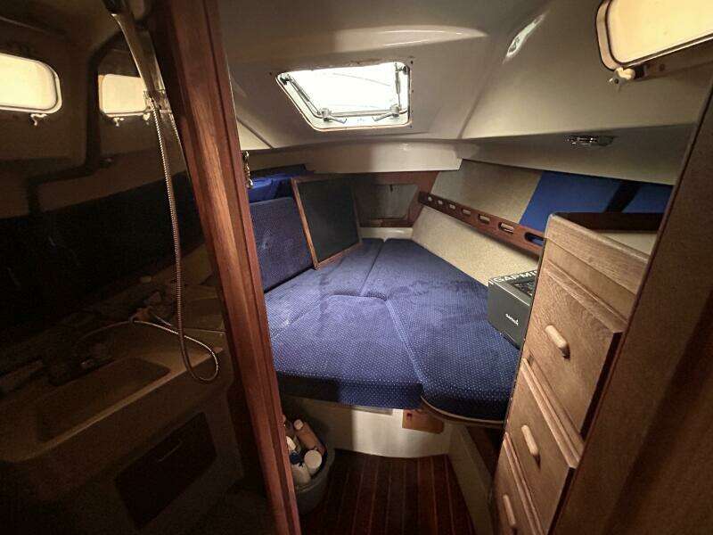 Del 35ft O Day Yacht For Sale