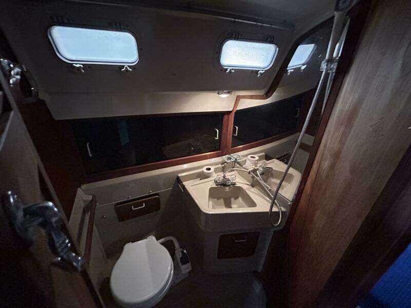 Del 35ft O Day Yacht For Sale