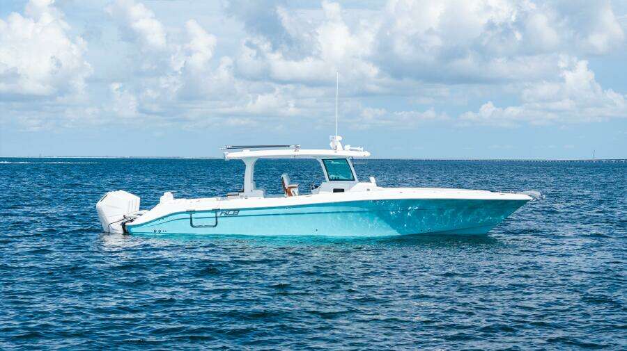 42ft HCB Yacht For Sale