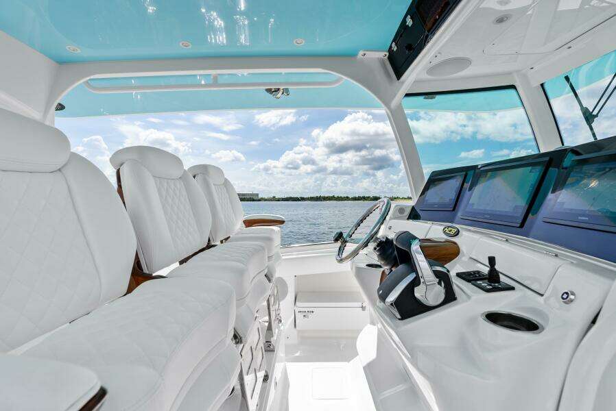 42ft HCB Yacht For Sale