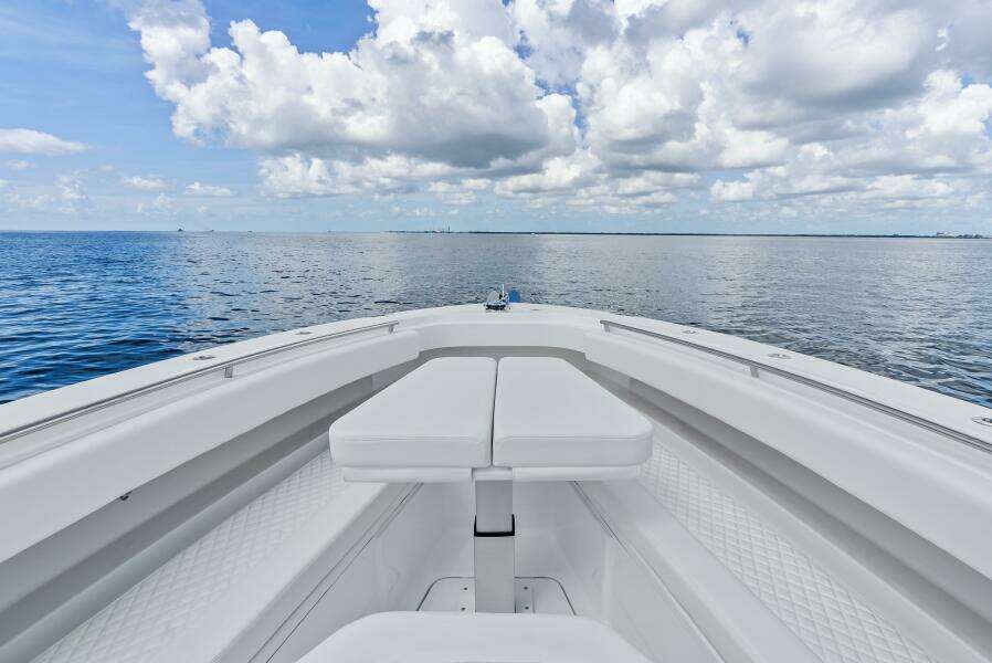 42ft HCB Yacht For Sale
