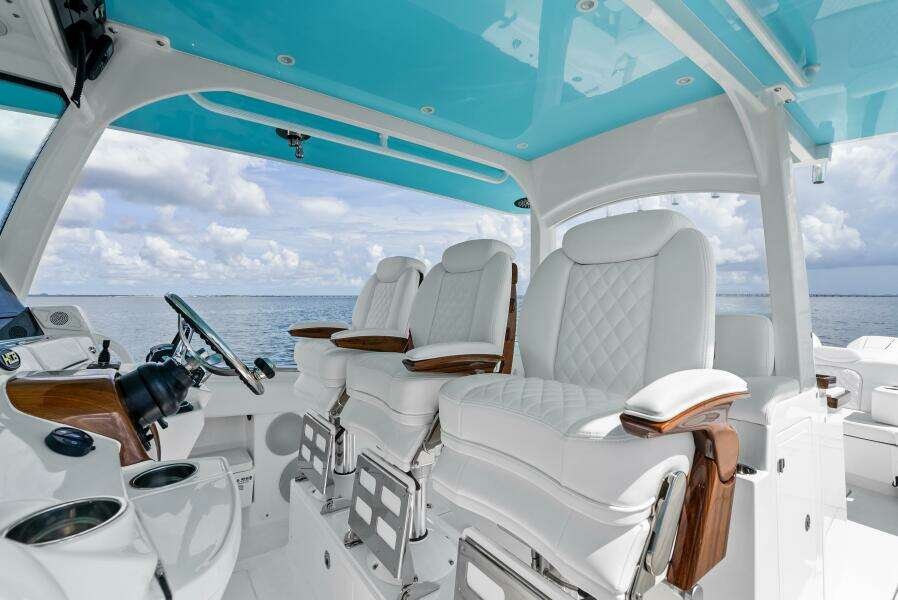 42ft HCB Yacht For Sale