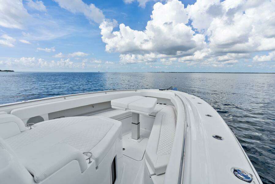 42ft HCB Yacht For Sale