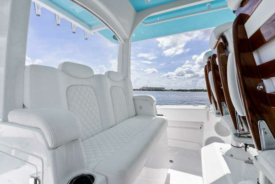 42ft HCB Yacht For Sale