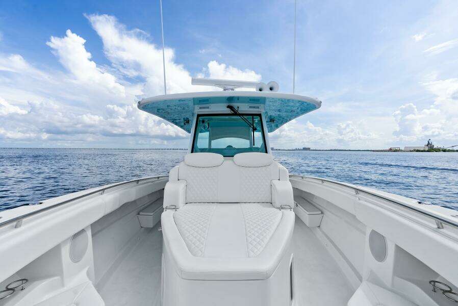 42ft HCB Yacht For Sale