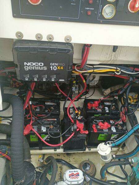 33ft Seaswirl Yacht For Sale