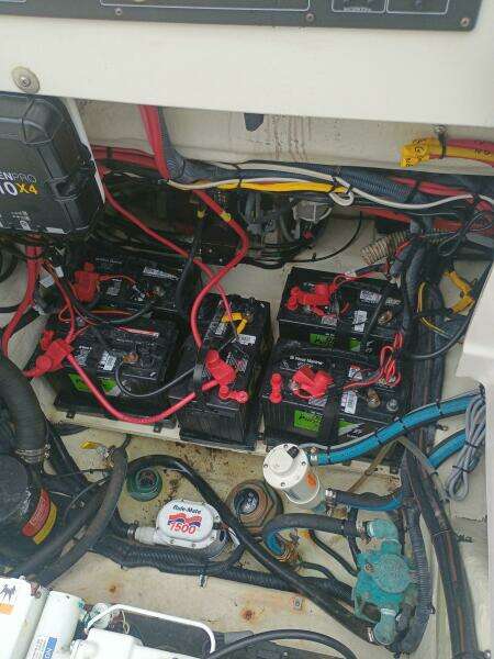 33ft Seaswirl Yacht For Sale