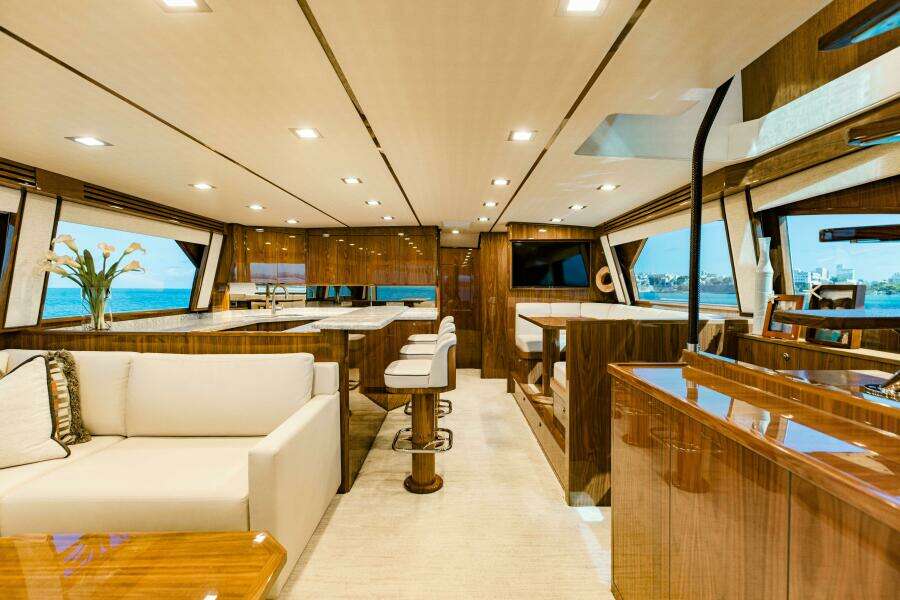 2020 Viking 72 Enclosed Bridge SARI VICTORIA 