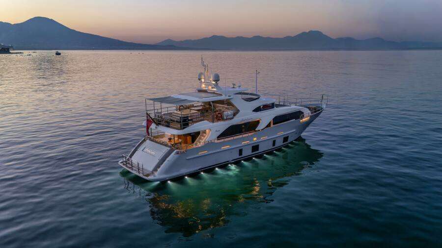 HORIZON 93ft Benetti Yacht For Sale